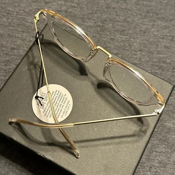 Quay Australia Women's Gotta Run Round Blue Light Blocking Glasses, Clear & Gold - Picture 4 of 13